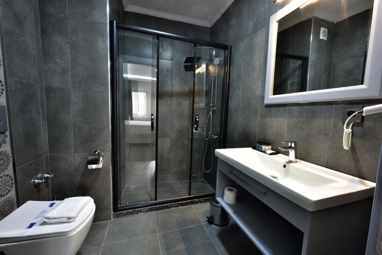 Фотографія Almina Inn Hotel (ex. Almina Inn Beyazit) 3*